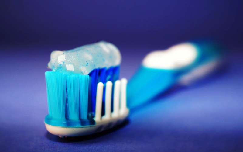 tooth brush, prevent gum disease, Darlene Sand Wall DMD, dentistry